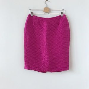 Escada wool/silk/mohair blend hot pink skirt